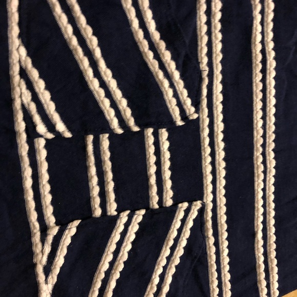 Cat and Jack Size 2T - Picture 3 of 4